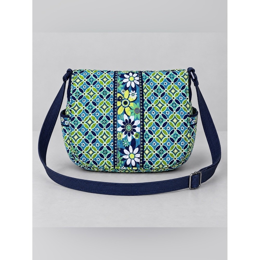 Vera Bradley Daisy Daisy Large Messenger Bag Tote Bohemian Retired Quilted Large
